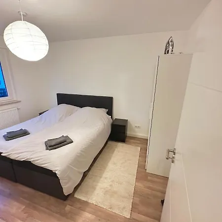 Apartmán Modern 2 Bedroom Near Train Station Oberursel