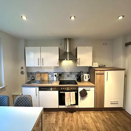 Modern 2 Bedroom Near Train Station * Oberursel